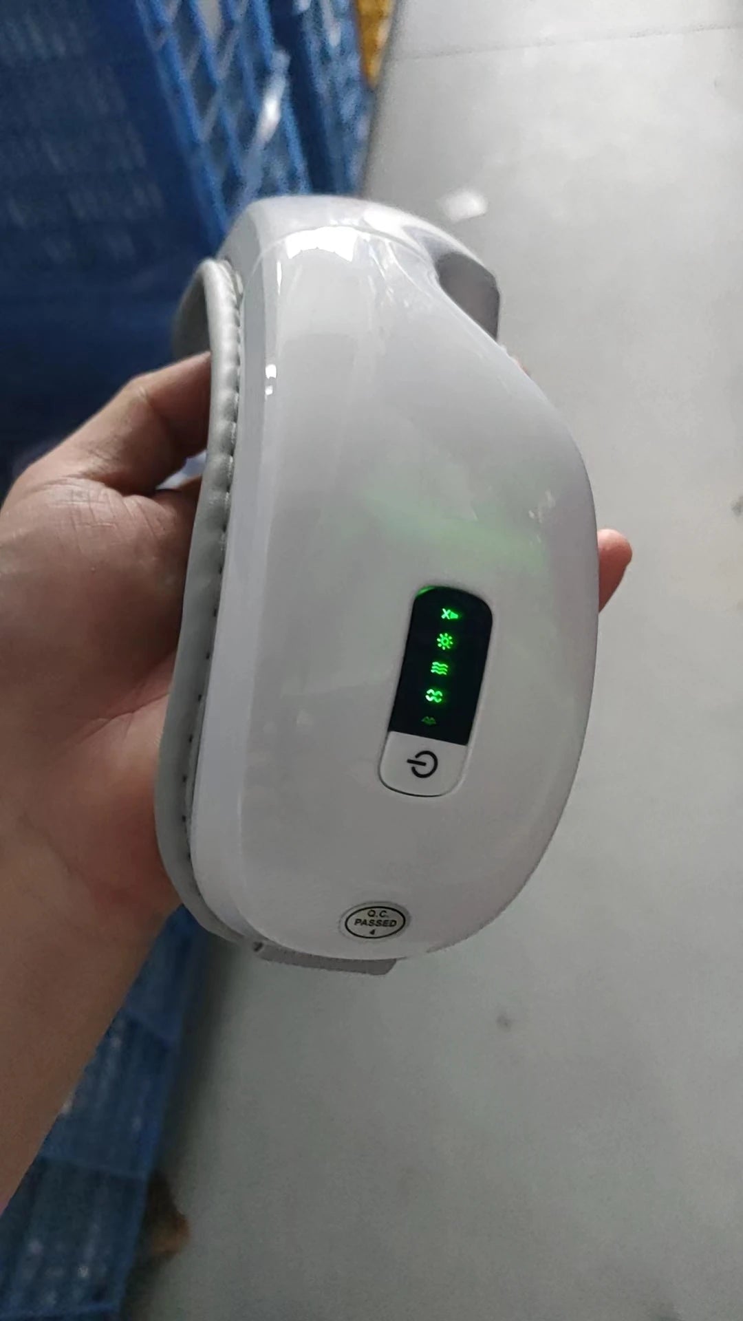 Professional Black Eye Massager Improves Circulation Relaxes Eye Muscles Effectively